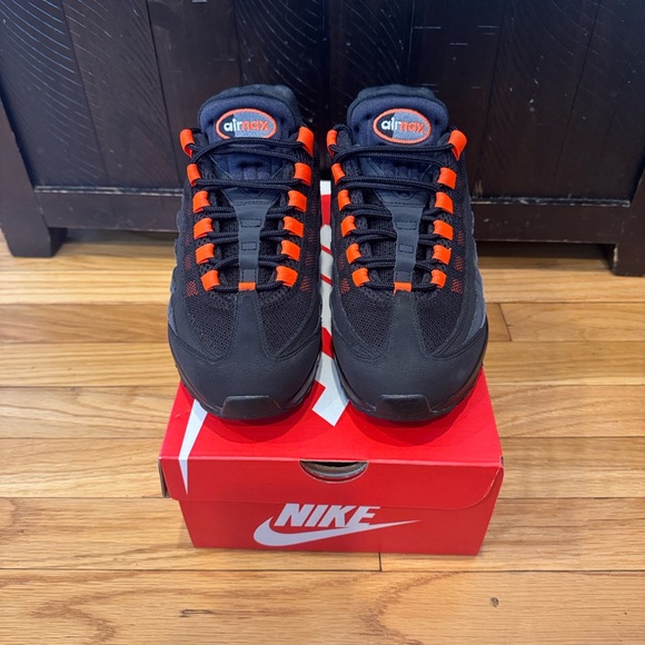 Nike Air Max 95 Black and Orange Athletic Shoes - Picture 2 of 7